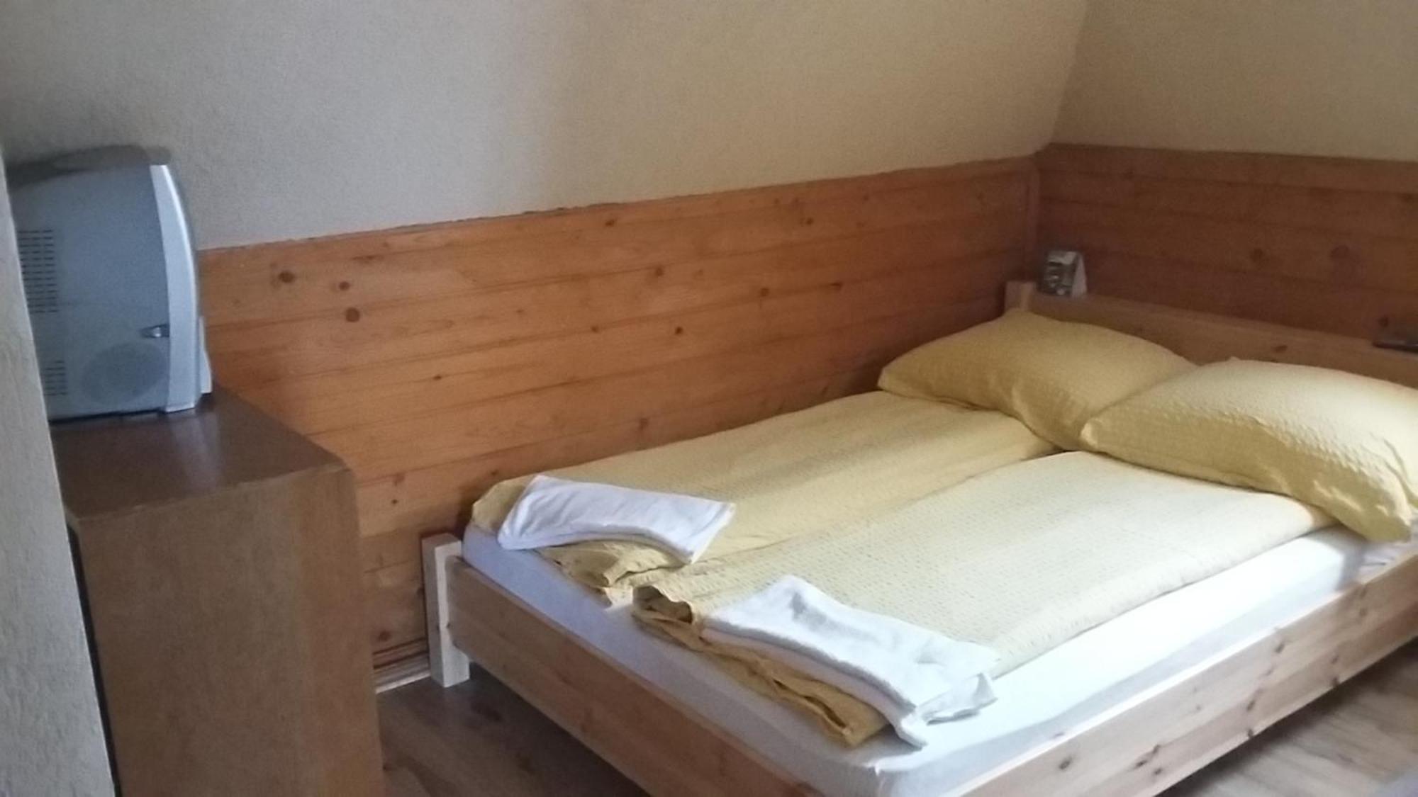 Emília vendégház Ciumani Chambre photo